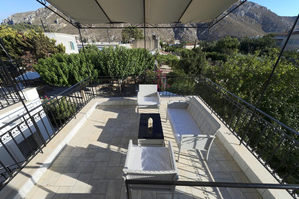 Paloma Luxury Studios Panormos  エクステリア 写真